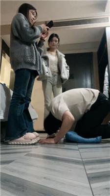 【困困】双S-素人闺蜜入圈首调奴【双视角版】 bf50282