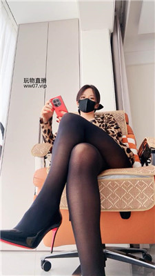 【冷颜】骨灰级重度粗口乳母    250301-10