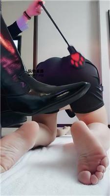 【米小糖】sp/长靴踩虐/闻舔白袜黑丝 JS250308-2