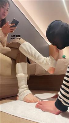 【希娜】鞭打威胁玉足蹂躏 JS250316-42