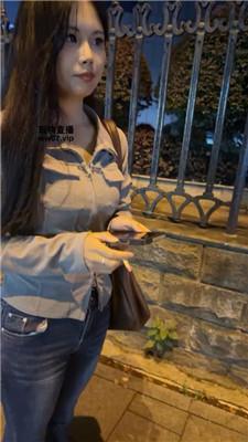 【素人挖掘机】开发路人-车内脏鞋调 JS250501-6