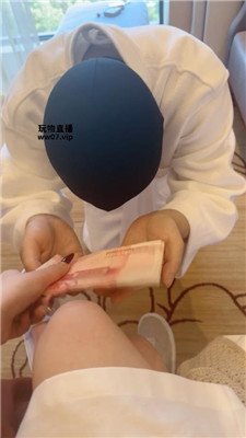 【佳禾】白富美羞辱脚下畜生 bf53244