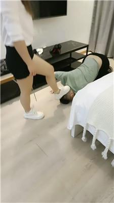 【颜熙】清理素人的脏鞋肉丝 JS250518-17