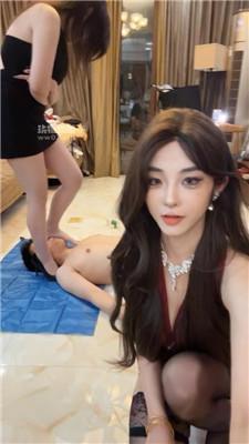 【不知名】双S-轮流虐打废物奴【双视角版】 bf53823