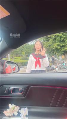 【白鹭】贱狗开车到学校找JK女学生 JS250525-23