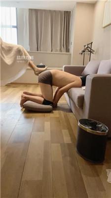 【暖S】散鞭威胁奴舔脚 JS250525-39