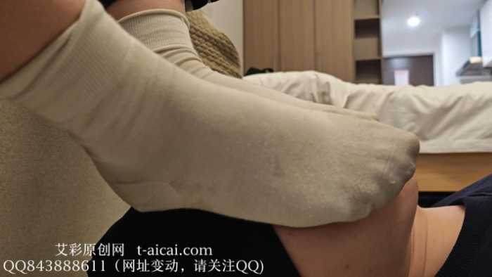 【静琪】9天超臭白棉袜近距离深喉 YC-250701-3