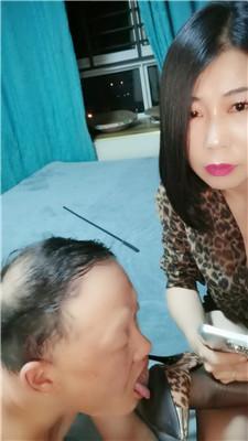 【莎莎老师】寂寞少妇羞辱秃头狗 JS250722-10