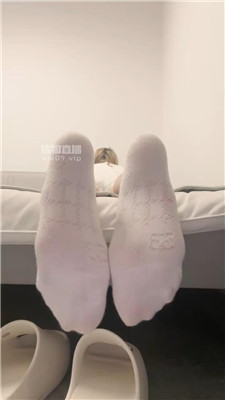 【酒鸽】白棉袜裸足怼屏视角    250723-11