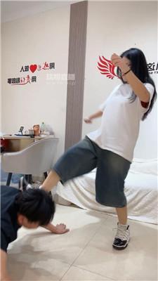 【刘二狗】成熟学生主玩虐老师奴 JS250815-36