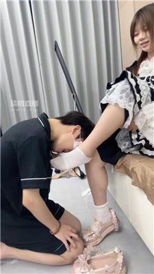 【谰谰】赏赐小奶狗圣水-闻舔白袜 JS250818-21