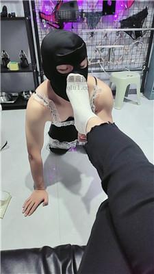 【芏筄】舔干净脏鞋赏赐圣水 JS250929-12