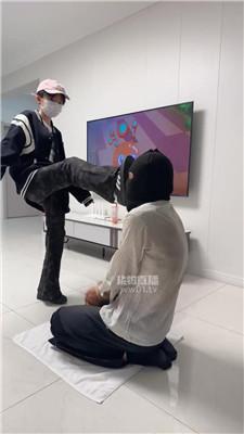 【足彩馆】来自女m的暴力 bf57958