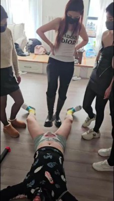 4人VS踢裆破裂惨 ACYC-2356