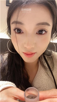 【海绵大大】香水怼脸盯    251024-7