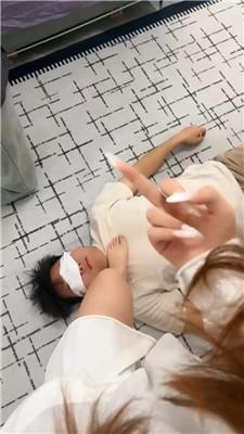 【媛崽】情侣跑过来做奴 JS251030-10