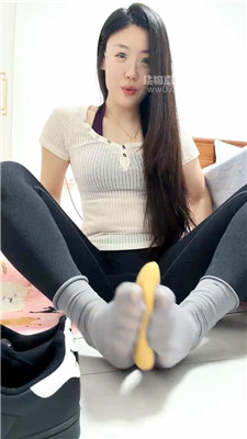 【夏主】请健身私教只为了闻脚    251119-32