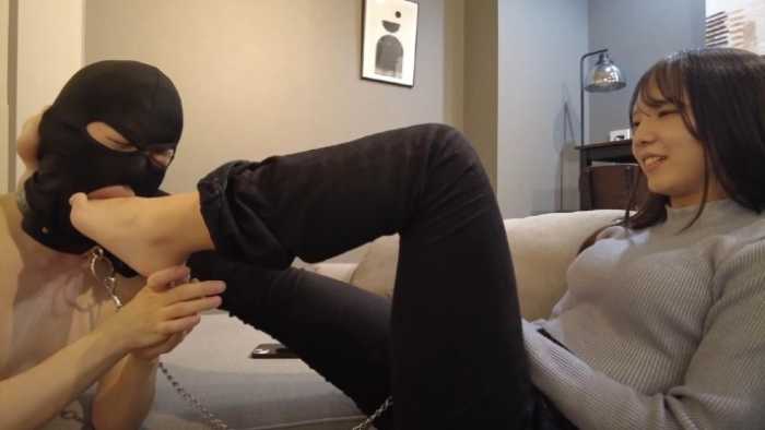 跪舔素人美容院前台接待小姐姐的工作鞋脏鞋底和细嫩原味酸酸汗脚的味道！JS251125~3