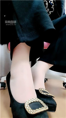 【拽拽】上贡为荣ATM    251204-34