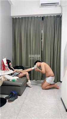 【蕾拉】纹身小妹白袜暴虐 bf59664