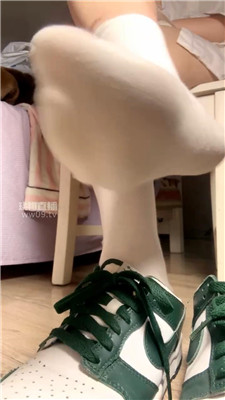 【咬猫】你妈死了滚来哭丧    251207-35