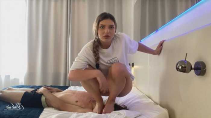 金发女王暴力虐待男奴 JS251211~5