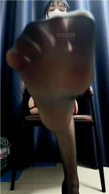 【深圳卡卡】坐脸窒息-酸臭黑丝辱 JS251214-44