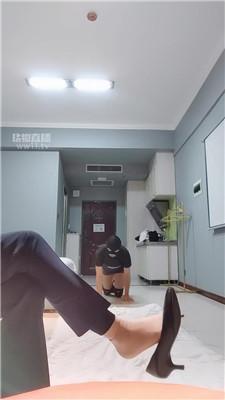 【波波女神】银行女职员驯化 JS251218-23