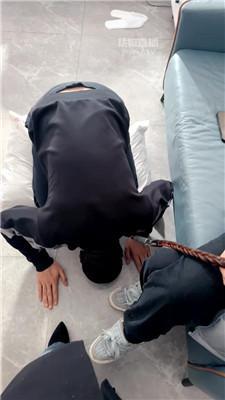 【戚戚】双S-学生主踩踏虐乳 JS251228-15