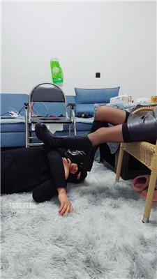 【冷魅女主】长靴黑丝踩虐废物 JS260102-31