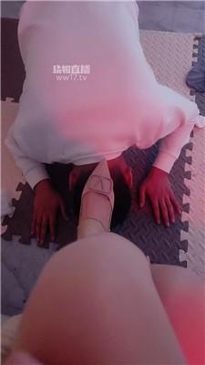 【毒舌女王】高跟肉丝踩虐家奴 JS260107-11