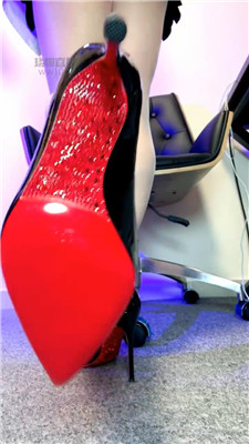 【秋黎】肉丝高跟炸J    260122-30