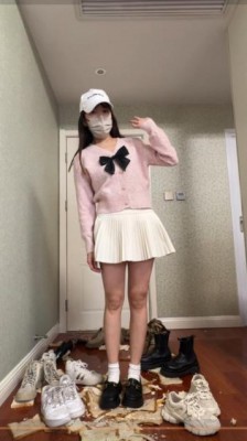 小丸子10双鞋踩50片面包 ACYC-2873