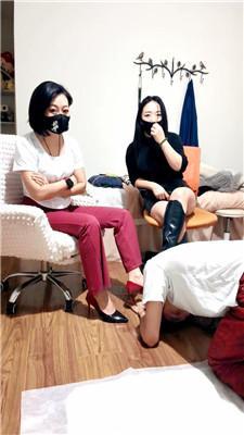 【冷兮】双S-姐妹花踩纹身奴【双视角版】 JS260129-30