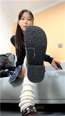 【黑喵】学弟为追求学姐成了狗    260130-7