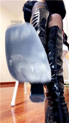 【姜琦琦】靴子乳母羞辱侧奴    260212-2